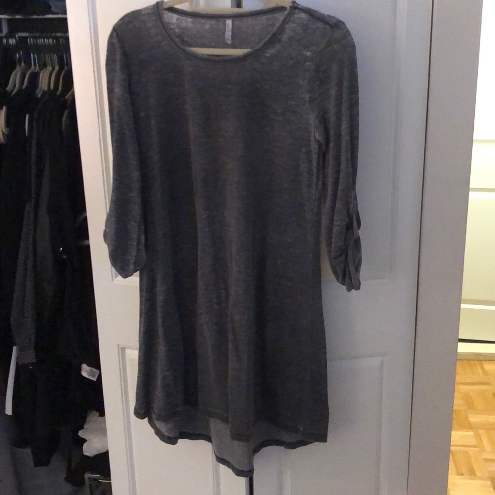 Z supply grey distressed shift dress, size small